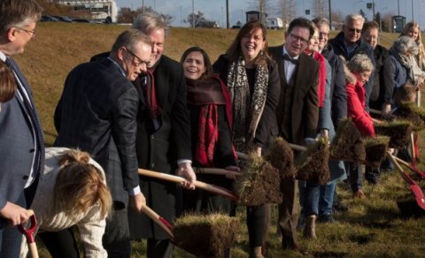 Skóflustunga að meðferðakjarna